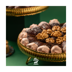 Assortiment d'Or: Dattes Gourmandes aux Noix et Enrobages Raffinés