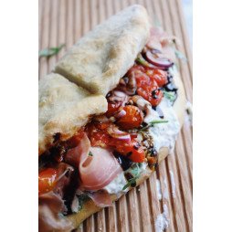 La Focaccia Gourmande au Prosciutto et Tomates Confites