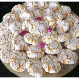 Maalka aux semoule saupoudrée de sucre glace 