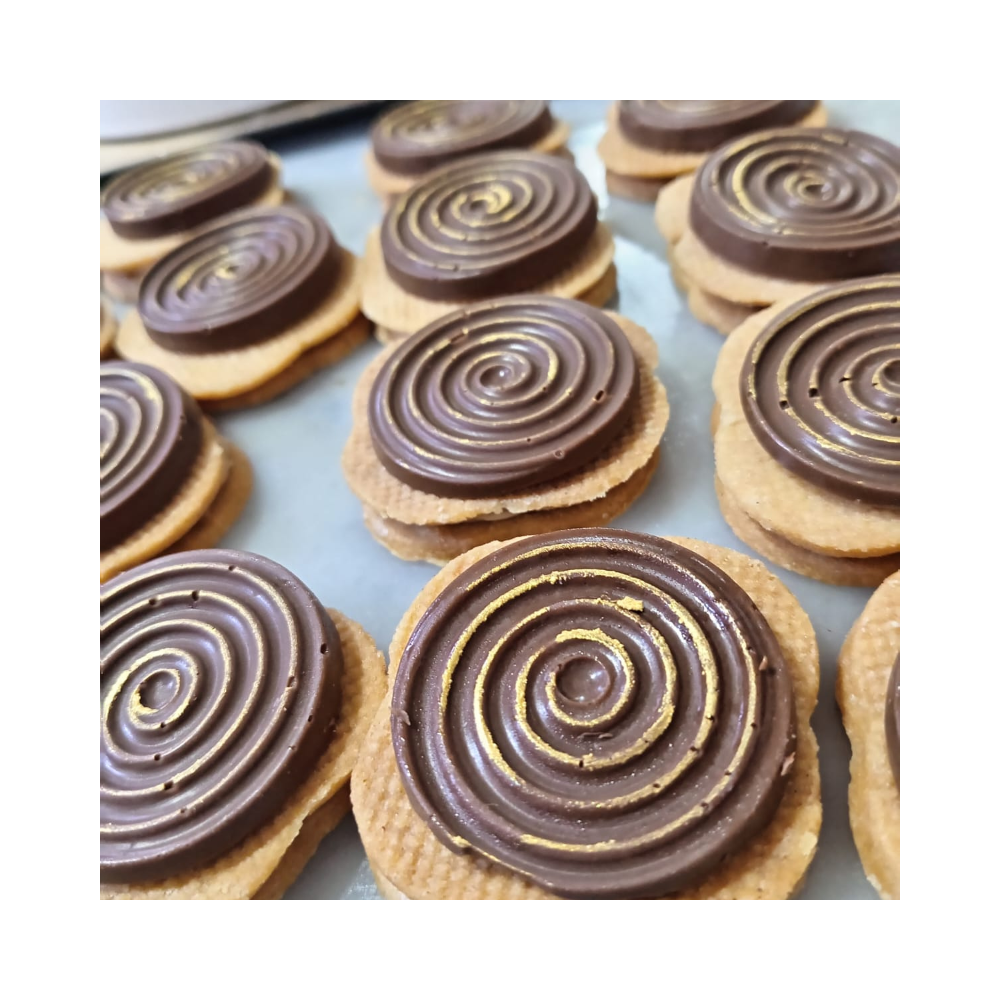 Sablés au chocolat spiralé doré