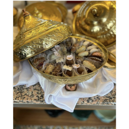 Plateau Doré de Douceurs Marocaines