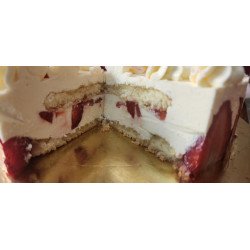 Fraisier – L’Alliance Parfaite de la Fraîcheur et de la Gourmandise a partie de 10 personne