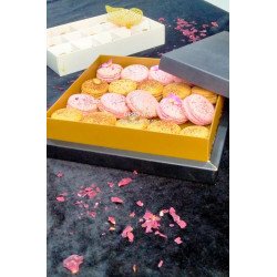 Macarons Framboise / Café & Chocolat Noir – Deux Saveurs Irrésistibles