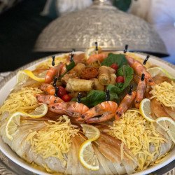 Pastilla aux Fruits de Mer – Une Étincelle de Saveurs par Étincelle Délicieuse Pour 10 personne
