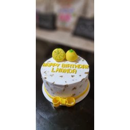 Cake Design Personnalisé – Création Unique pour 8 Personnes