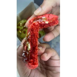 Macaron Velours Rouge Éclatant